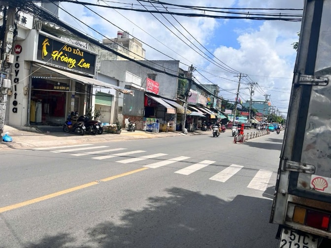 Bán nhà mặt tiền Dương Thị Mười, Quận 12, 38,4m2, sàn gỗ, 1 tầng 1lửng