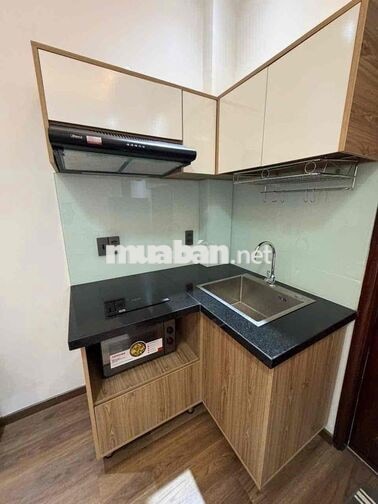 Căn hộ lầu 1 dt: 30m2 Full Nội Thất Cao Cấp MT đường Võ Oanh,p25,BT.
