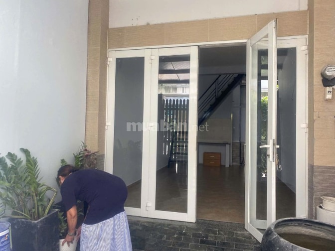 Nhà chính chủ Thảo Điền đường số 2 mặt tiền, phù hợp mở vp và kd