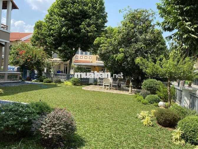 CHÍNH CHỦ CẦN BÁN BIỆT THỰ 400M2, 2 MẶT TIỀN, PHONG CÁCH PHÁP