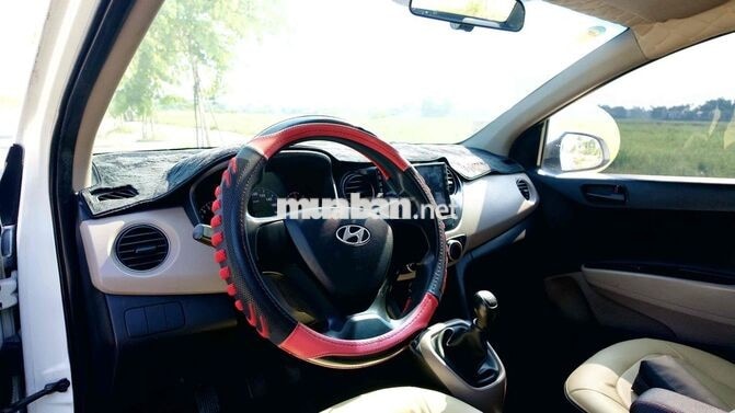 Hyundai i10 Sedan 2015 Trắng Xăng Số sàn