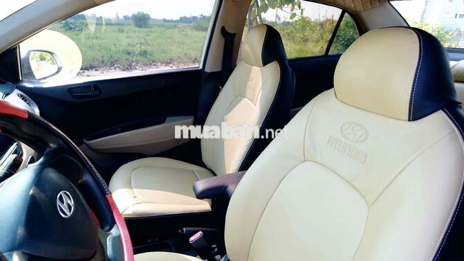 Hyundai i10 Sedan 2015 Trắng Xăng Số sàn