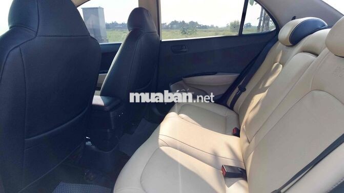 Hyundai i10 Sedan 2015 Trắng Xăng Số sàn