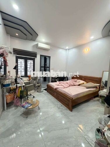 Giảm 600tr Nguyễn Triệu Luật gần chợ  3 tầng 4.5x20m hơn 7 tỷ TL