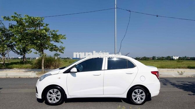 Hyundai i10 Sedan 2015 Trắng Xăng Số sàn