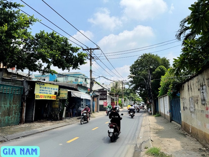 BÁN NHÀ 2 MẶT TIỀN TRƯỚC VÀ SAU : 231 XÔ VIẾT NGHỆ TĨNH - P. 28 - Q.BT