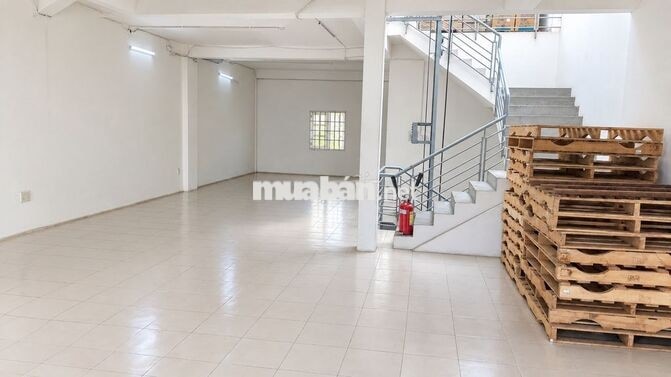 Cho Thuê nhà mặt tiền Nguyên căn - Làm kho có thể kết hợp làm VP