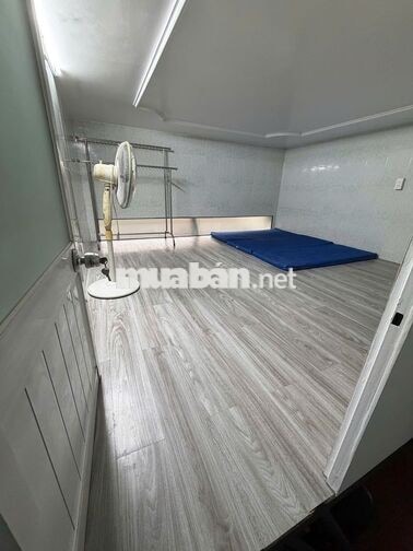 Phòng ĐẶNG THUỲ TRÂM, WC riêng, giờ giấc tự do