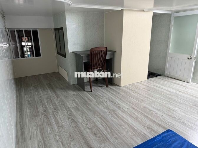Phòng ĐẶNG THUỲ TRÂM, WC riêng, giờ giấc tự do