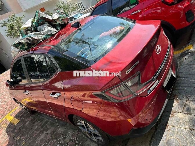 Hyundai Grand i10 2024 1.2 Tự động Đỏ 8..900 km