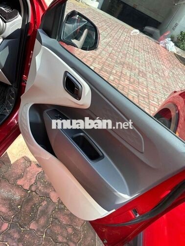 Hyundai Grand i10 2024 1.2 Tự động Đỏ 8..900 km