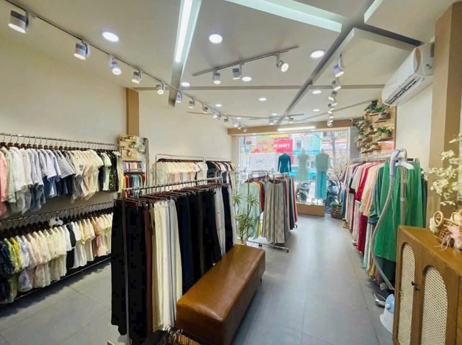 BÁN NHÀ MẶT TIỀN KINH DOANH : 152 HẬU GIANG - P. 6 - Q. 6 - TPHCM