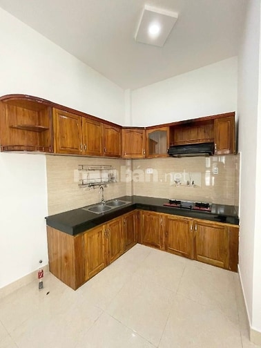 Hàng xóm Vincom Lê Văn Việt, dtsd 110m2, đường xe hơi né. Chỉ 5.5tỉ