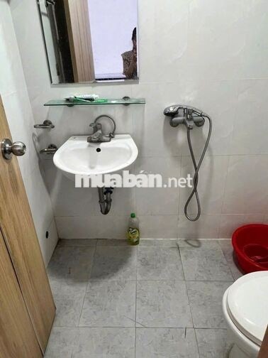 Chủ nhà cho thuê căn 2N2WC view hồ, 6,9 tr/ tháng KĐT Thanh Hà