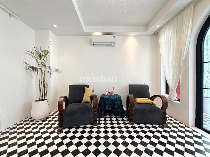 Chính chủ bán nhà MT thụt đường Huyền Quang Q.1 - 4,1m x 18m - 18,5 tỷ