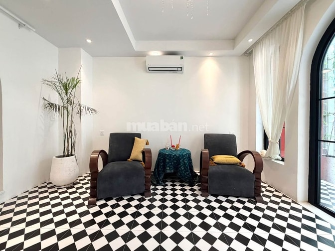 Chính chủ bán nhà MT thụt đường Huyền Quang Q.1 - 4,1m x 18m - 18,5 tỷ