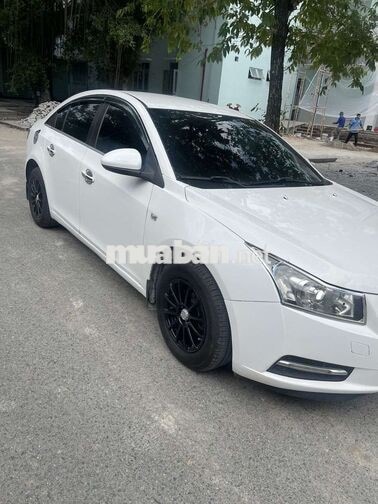 Chevrolet Cruze Số sàn Xăng Trắng