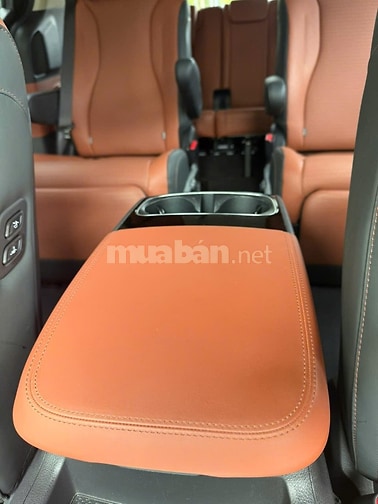 KIA CARNIVAL SIGNATURE 3.5 XĂNG 2023, 1 CHỦ, 10.000 KM,  NGUYÊN BẢN