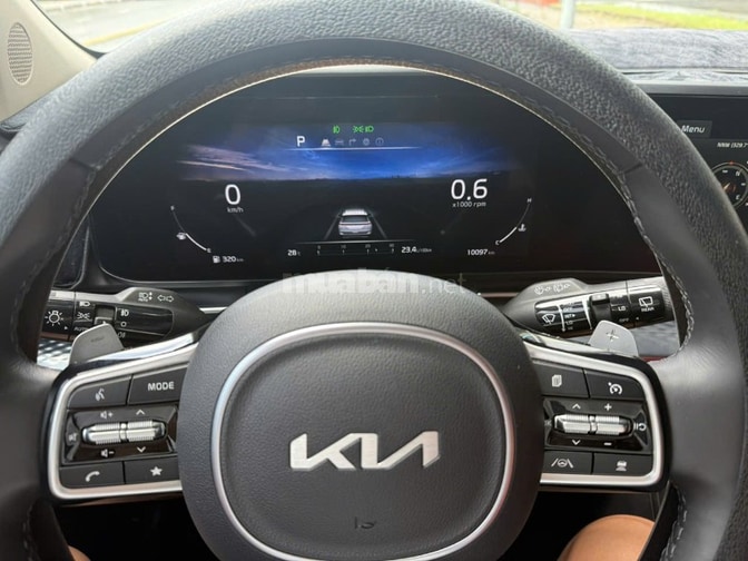 KIA CARNIVAL SIGNATURE 3.5 XĂNG 2023, 1 CHỦ, 10.000 KM,  NGUYÊN BẢN