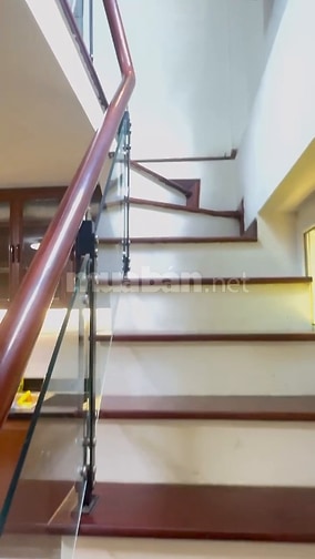 Cho thuê nhà 1 tầng+ gác lửng, nhà đẹp khu Vạn Phúc, Vạn Bảo,Ba Đình