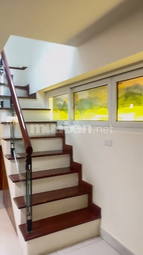 Cho thuê nhà 1 tầng+ gác lửng, nhà đẹp khu Vạn Phúc, Vạn Bảo,Ba Đình