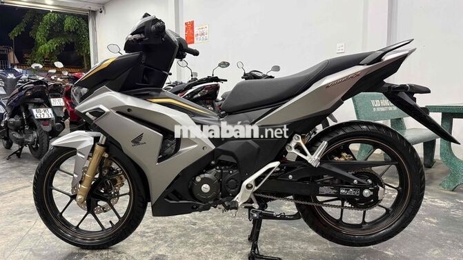 Winner V4 ABS 2025 LƯỚT 4500 km siêu cọp Bạc nhám