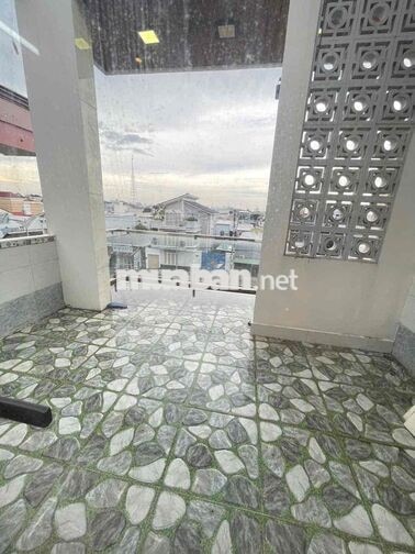 Nhà trệt 2 lầu mặt tiền Trần Hoàng Na