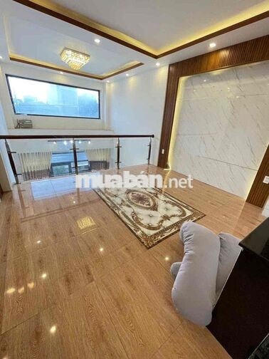 Nhà trệt 2 lầu mặt tiền Trần Hoàng Na