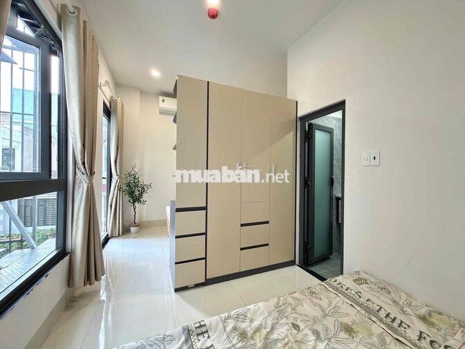 CĂN HỘ DỊCH VỤ PHÒNG STUDIO TÁCH BẾP BAN CÔNG | CỬA SỔ ~ GẦN ETOWN