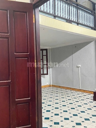 Cần cho thuê nhà hoàng văn thái 