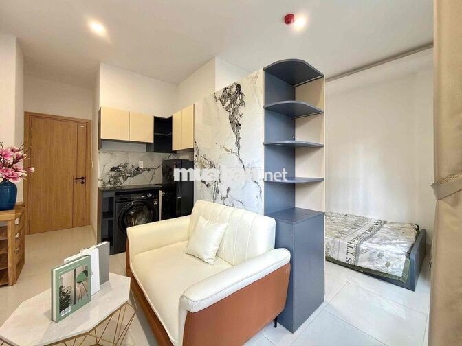 CĂN HỘ DỊCH VỤ PHÒNG STUDIO TÁCH BẾP BAN CÔNG | CỬA SỔ ~ GẦN ETOWN