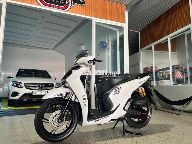 Honda SH 2018 Trắng Tự động