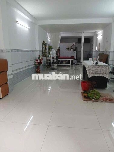 Mặt bằng không chị cho thuê 6,9tr  CTL.phòng trên trọ giá 3tr Địa chỉ: