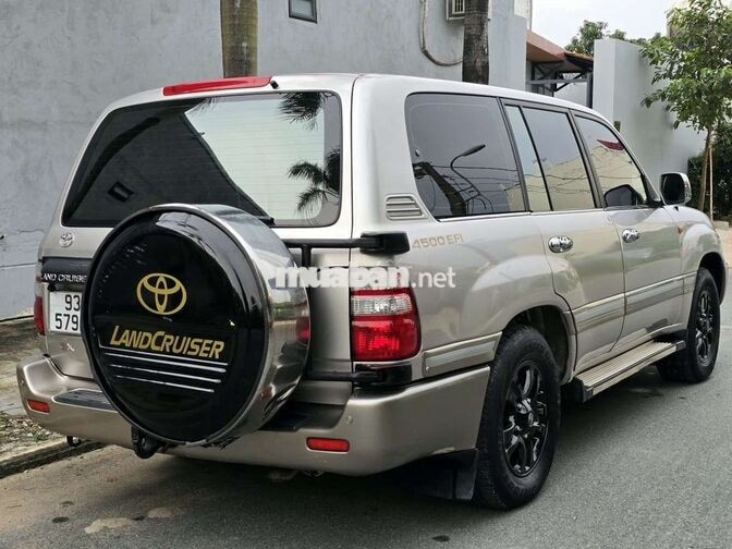 Toyota Landcruiser LC105 2005 Vàng cát Số sàn