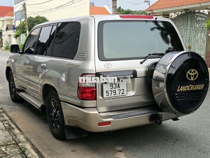 Toyota Landcruiser LC105 2005 Vàng cát Số sàn