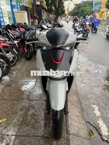 Honda SH 160 ABS Cao cấp 2026 Xám
