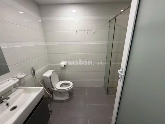 Phúc Yên-DT 74m2/ 2PN/ Ban công/ nội thất đã sắm đủ, giá 9 triệu/th
