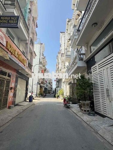 Bán gấp hạ giá 300 triệu nhà 4 tầng hẻm 37 Bến Lội