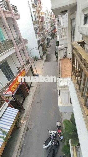 Bán gấp hạ giá 300 triệu nhà 4 tầng hẻm 37 Bến Lội
