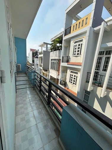 Tòa nhà 4 tầng Vườn Lài Quận Tân Phú; 8x15m CN120m2 2MT Trước sau