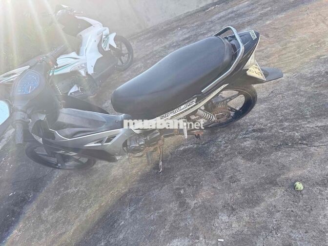 Yamaha Sirius Đen Bạc Xe số