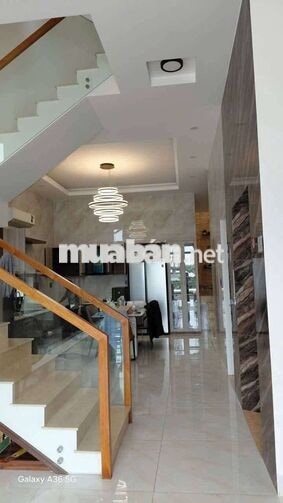Cho thuê villa hồ bơi 5PN gần biển full nội thất