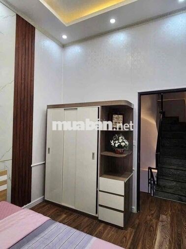 Chính chủ cho thuê nhà nguyên căn phố Hoàng Mai 30m2 x4T 4PN giá 9 tri