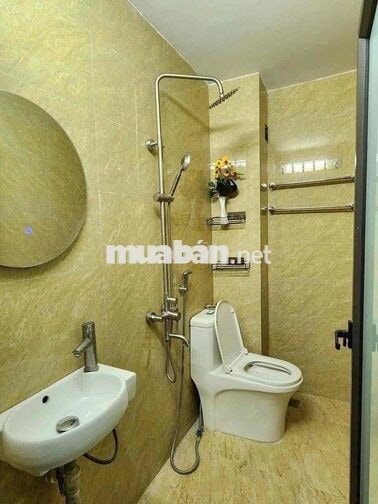Chính chủ cho thuê nhà nguyên căn phố Hoàng Mai 30m2 x4T 4PN giá 9 tri