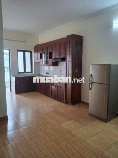 CHO THUÊ CHUNG CU 4PN SỐ MẶT PHỐ TRƯƠNG ĐINH - GIÁ 11 TR Gần đường 2,5