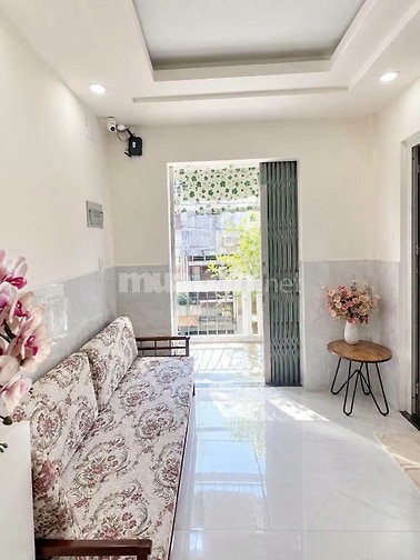 Chung cư Cách Mạng Tháng 8-Quận 3/ đầy đủ nội thất/ 1PN/ Giá 7.8 tr/th