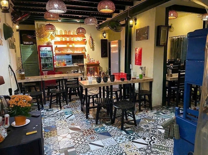 Cho Thuê Mặt Bằng KD tự do Phía Sau Nhà Mặt Tiền 114 Lê Thị Riêng Q1