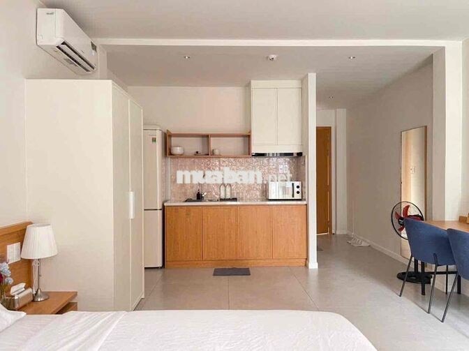 Căn hộ 50m2 Full nội thất như hình khu vực: Vạn Hạnh Mall - ĐH Y Dược.