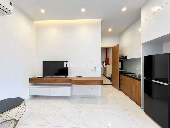 🏢 CĂN HỘ 1 PHÒNG NGỦ, NHÀ MỚI 100%, THANG MÁY, NGAY TRUNG TÂM Q10