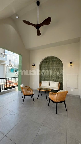 BIỆT THỰ ĐỊA TRUNG HẢI, KIẾN TRÚC SƯ THIẾT KẾ, GÓC 2MT, NGANG 10M, 6 P
